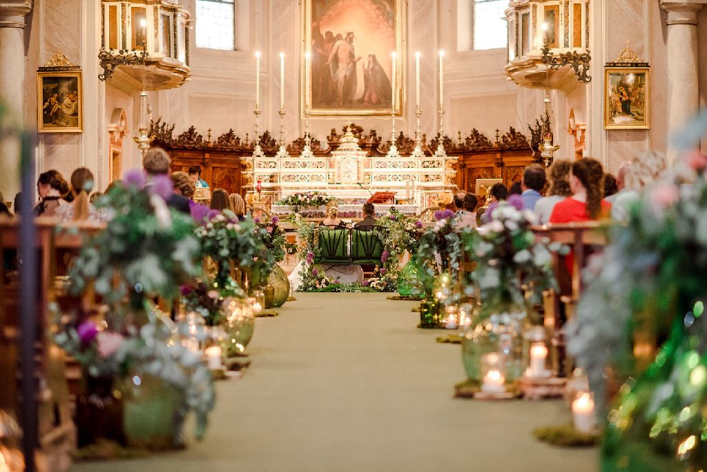 navata chiesa fiori matrimonio navata chiesa fiori matrimonio