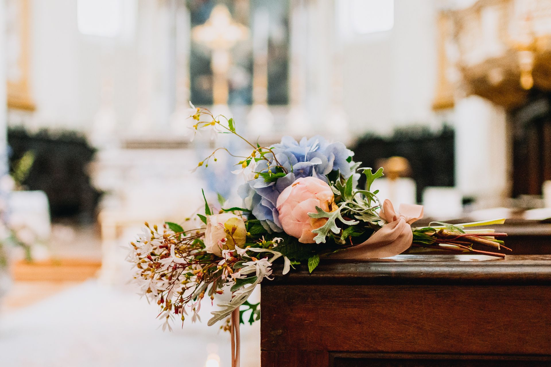 dettaglio allestimento chiesa dettaglio allestimento chiesa