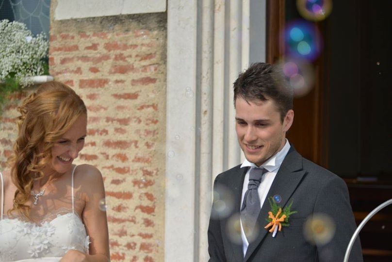 Due sposi felici, anche se non tutto è andato come doveva... Due sposi felici, anche se non tutto è andato come doveva...