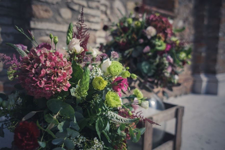 esterno chiesa autunno