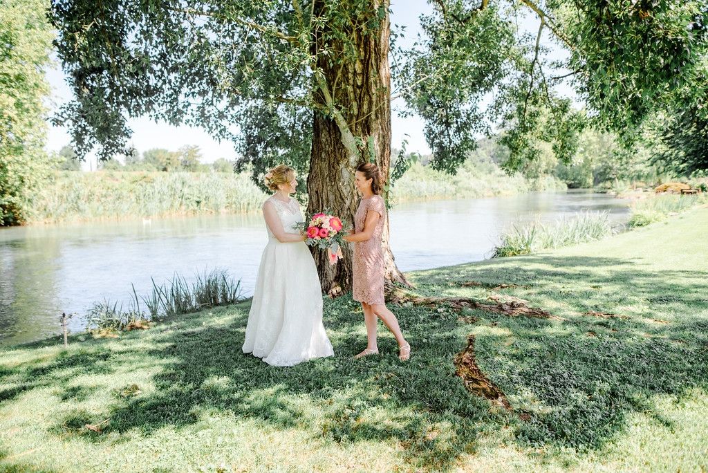 bride and friend - wedding in italy - valeria ferrari wp