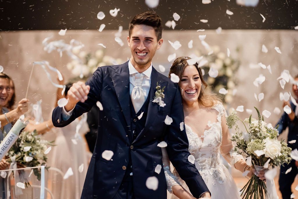 uscita sposi felici uscita sposi felici